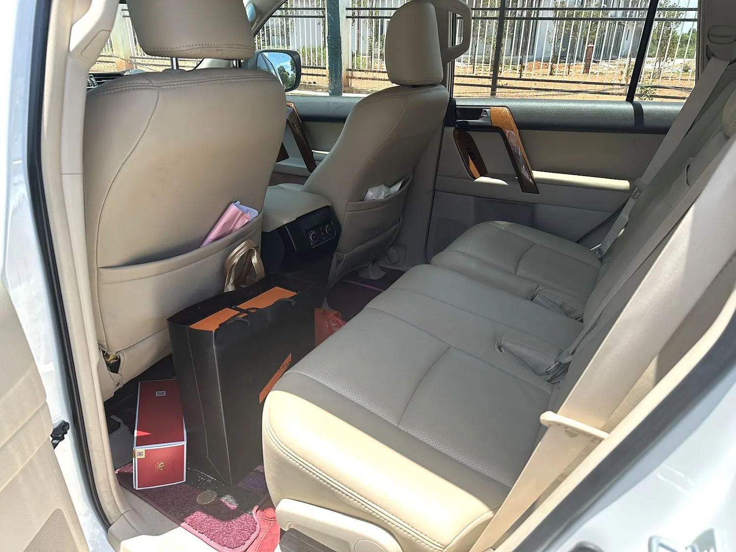 Toyota Prado 2016 4 0 л внедорожник с большим объемом самовсасывающий Подержанный автомобиль