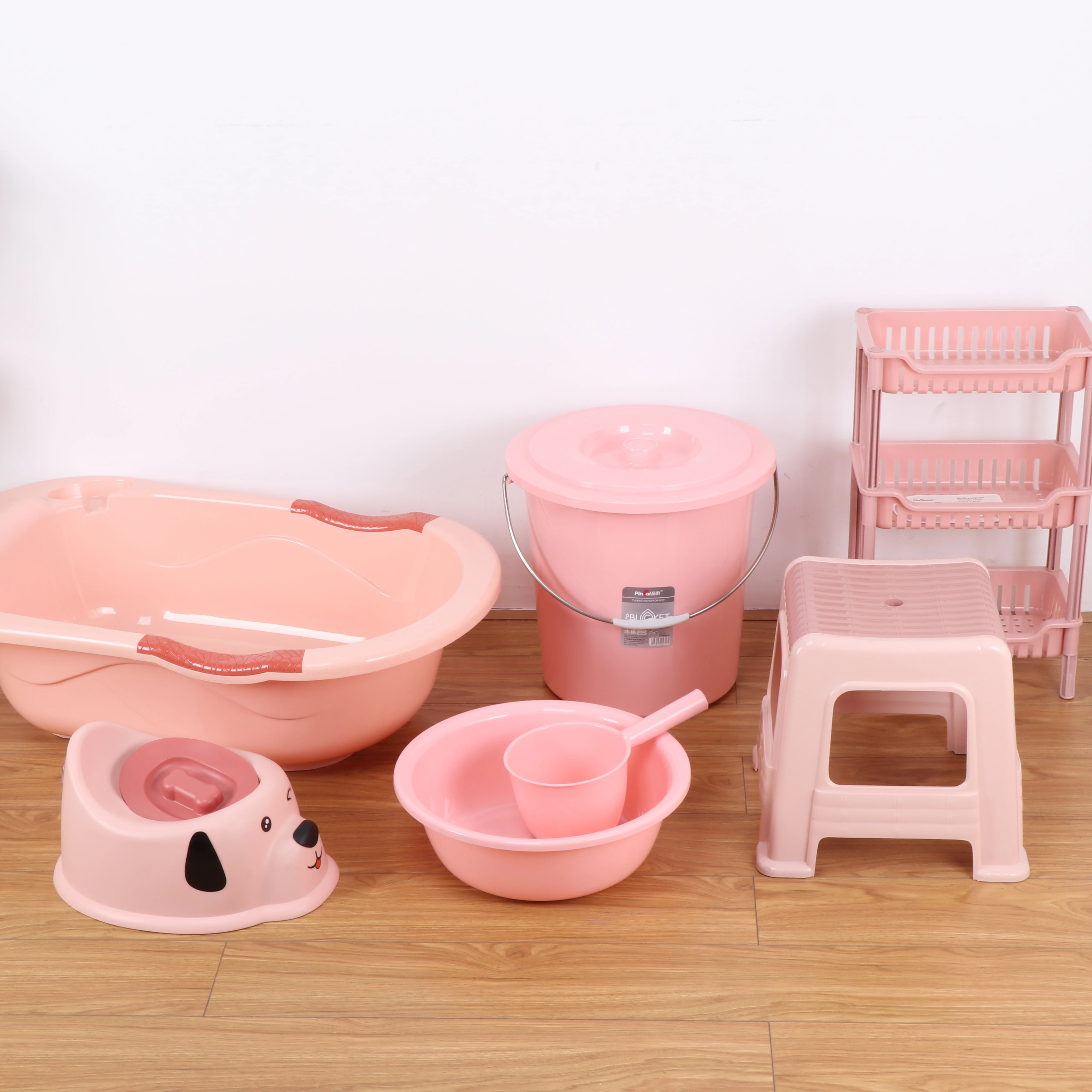 Factory OEM/ODM Plastic Baby Bath Tub Set Have Basin Water Bucket Scoop Chair Potty Laundry Basket Rack