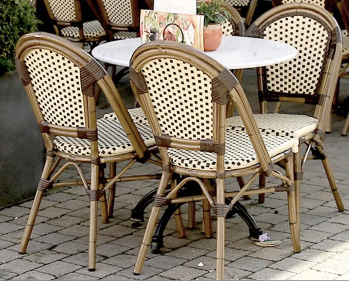 Professional Modern Balcony Chairs Dining And Chair Set Outdoor Furniture High Tea Round Table made in China