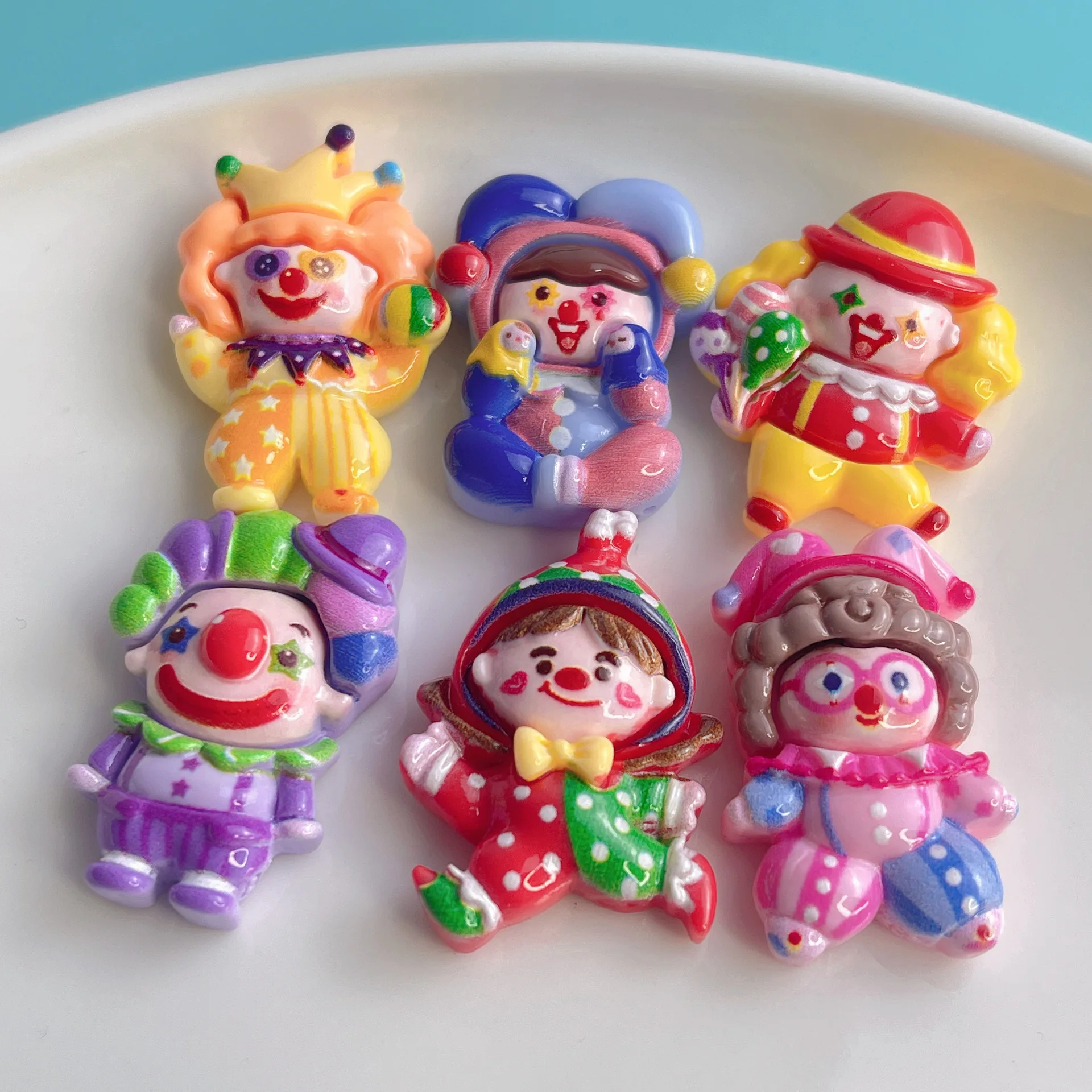100Pcs Cartoon Circus Clowns Character Flatback Resin Cabochon Crafts DIY Hair Bow Center Accessories Phone Case Decoration