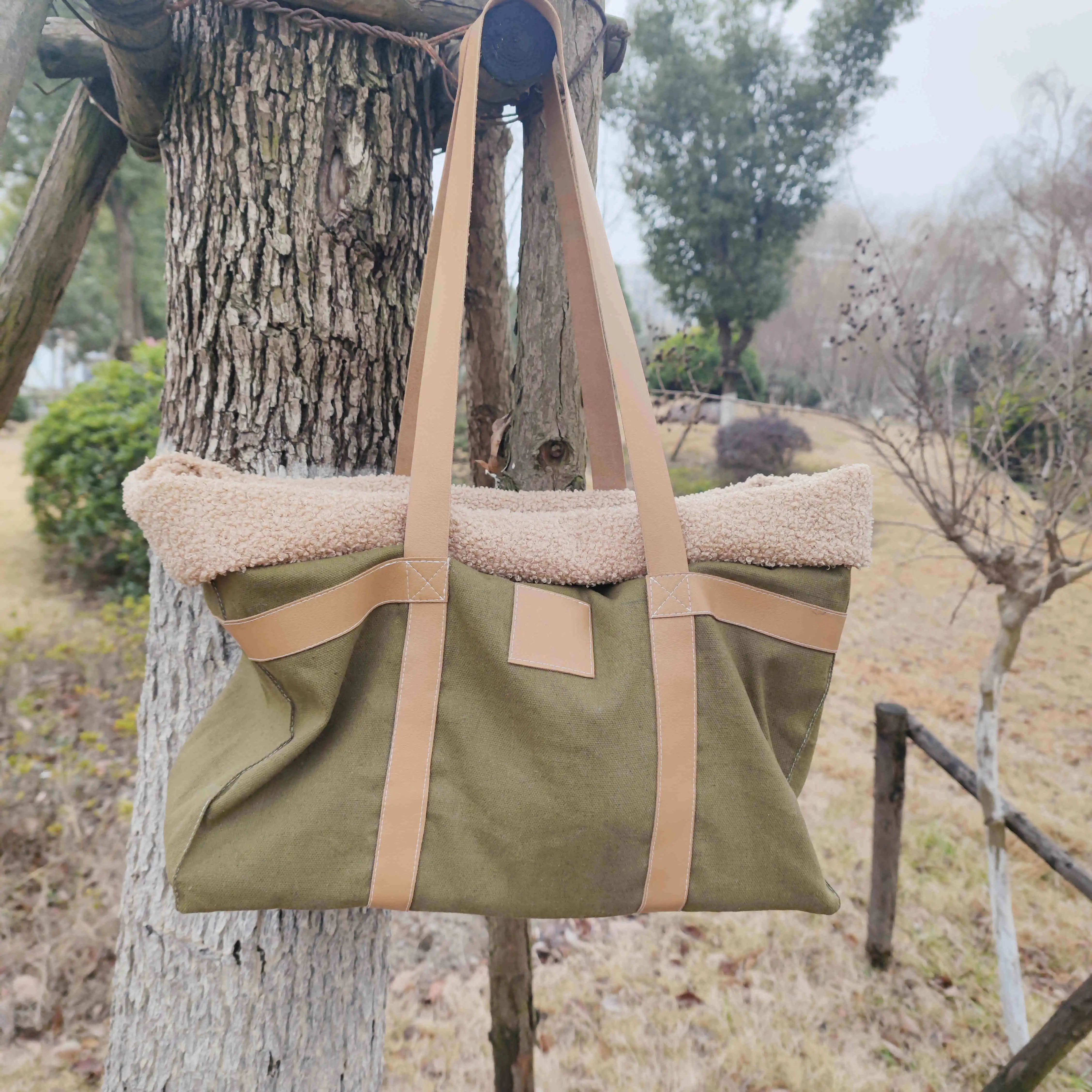 Pet travel tote bag carrier bag removable lining with leather handle strap for small dogs and cats