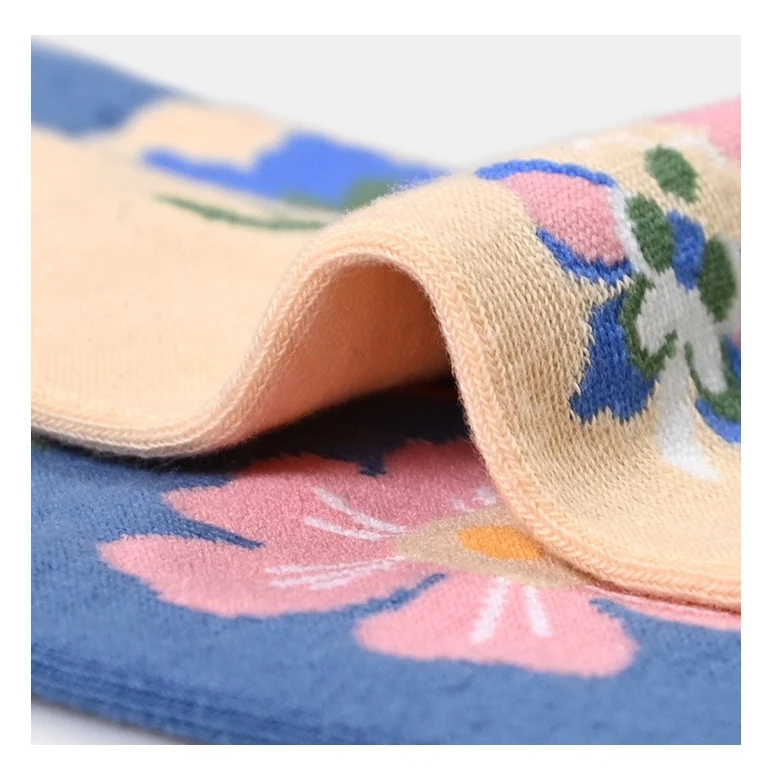 Manufacturer wholesale fashion mens women funny mismatched couple unisex ab cartoon happy socks