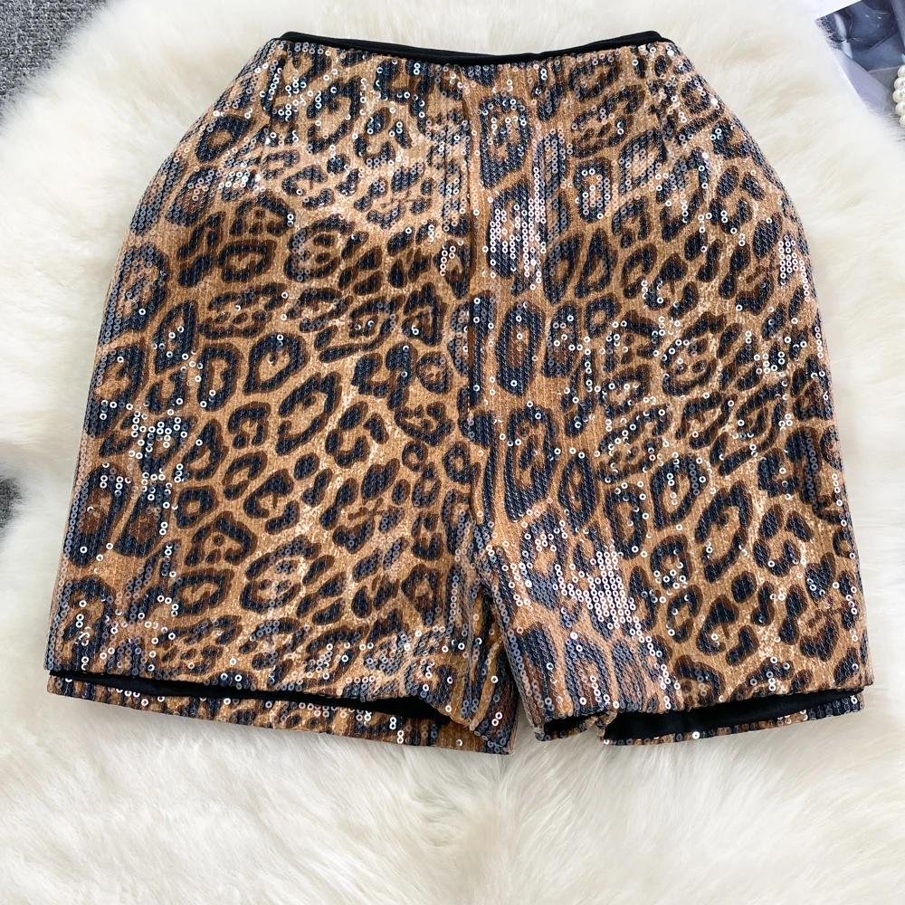 2024 autumn and winter Korean version fashionable high waist slimming sequin leopard print shorts