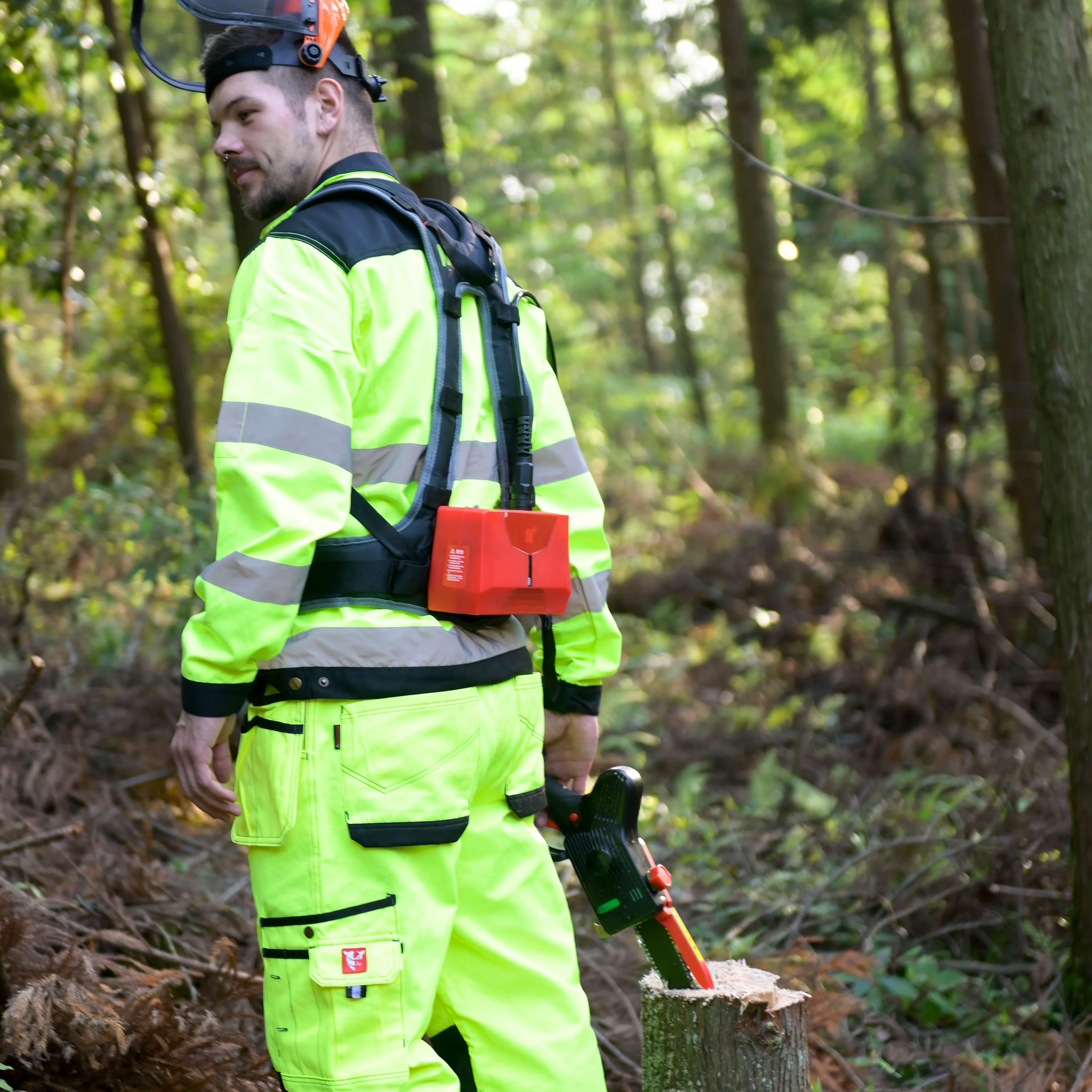 Nplus Electric Chainsaw 8 inch One-Hand woodworking  for bushes and trees