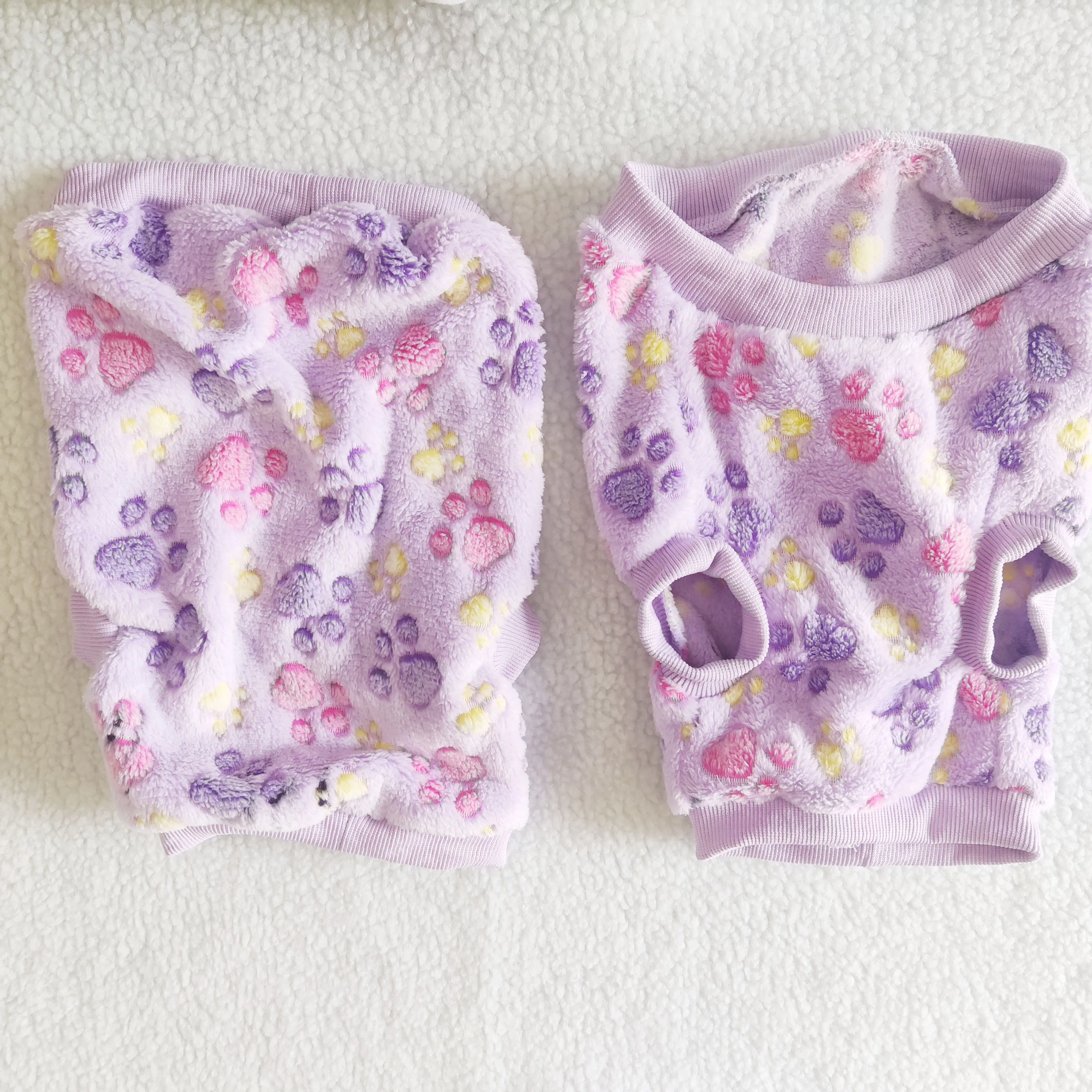 High Quality Cheap Multi Color Comfortable Lovely Breathable Coral Velvet Clothes For Small Dog Pet