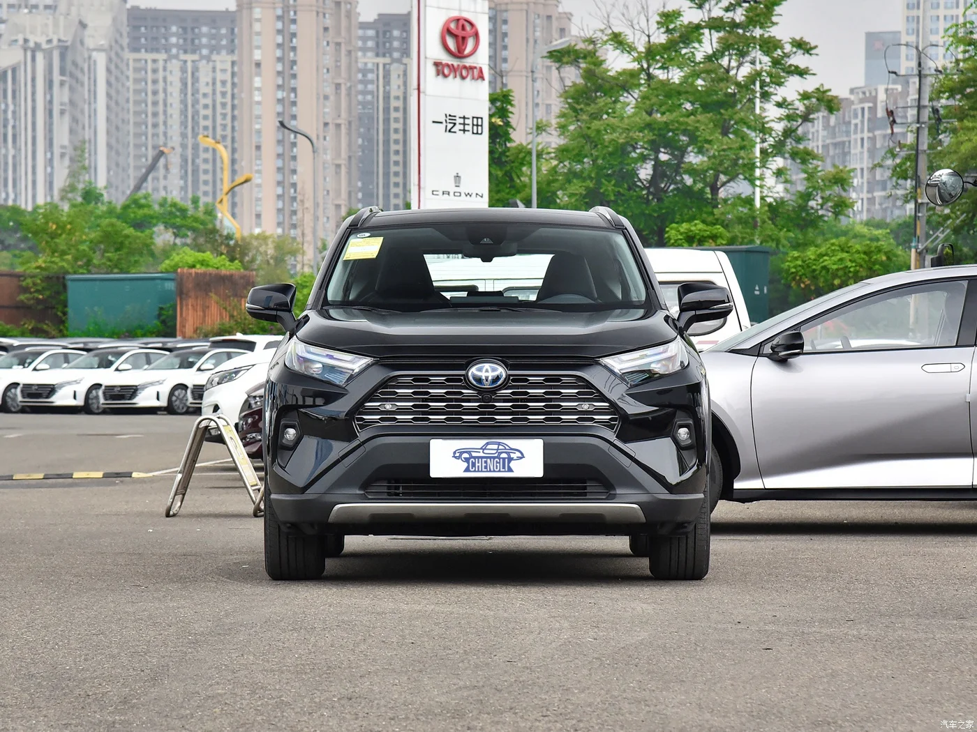 2024 Toyota RAV 4 гибридный внедорожник новый автомобиль с автоматической коробкой передач кожаные сиденья задняя камера металлическая багажник на крышу левое рулевое управление в наличии