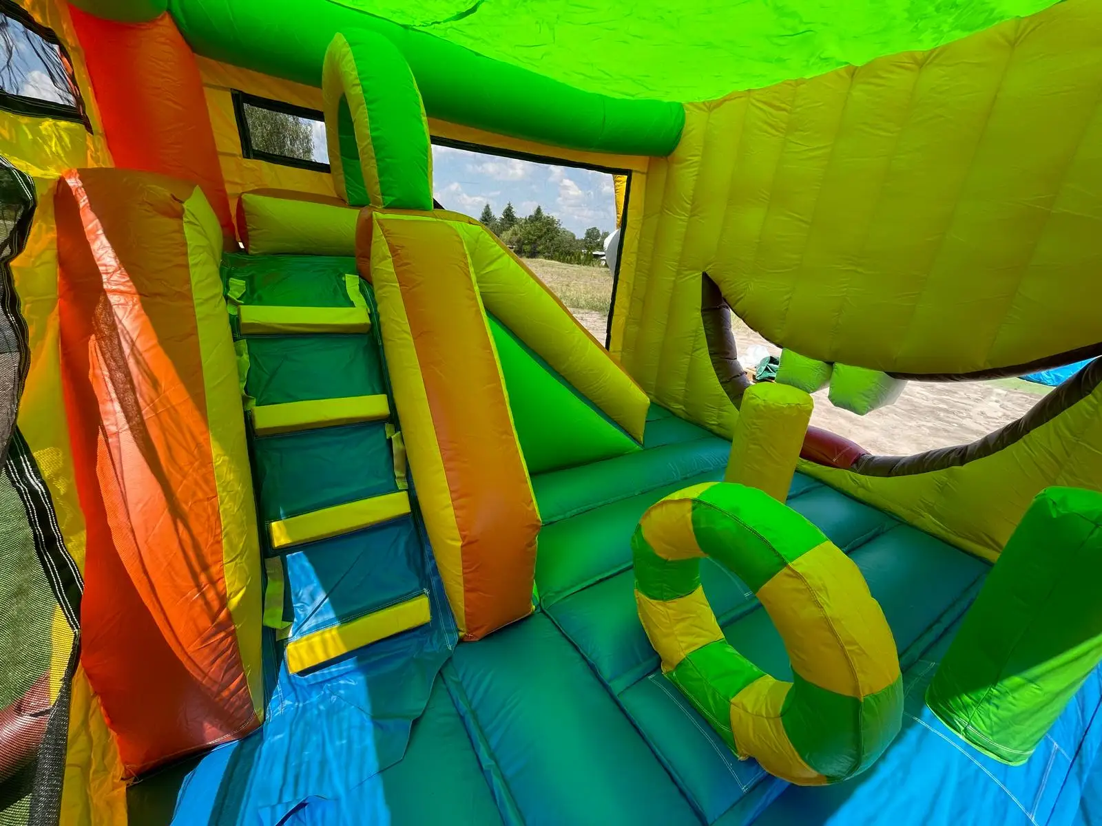 Newly design SpongeBob SquarePants Inflatable Fun City Trampoline Games Inflatable Playground For Kids