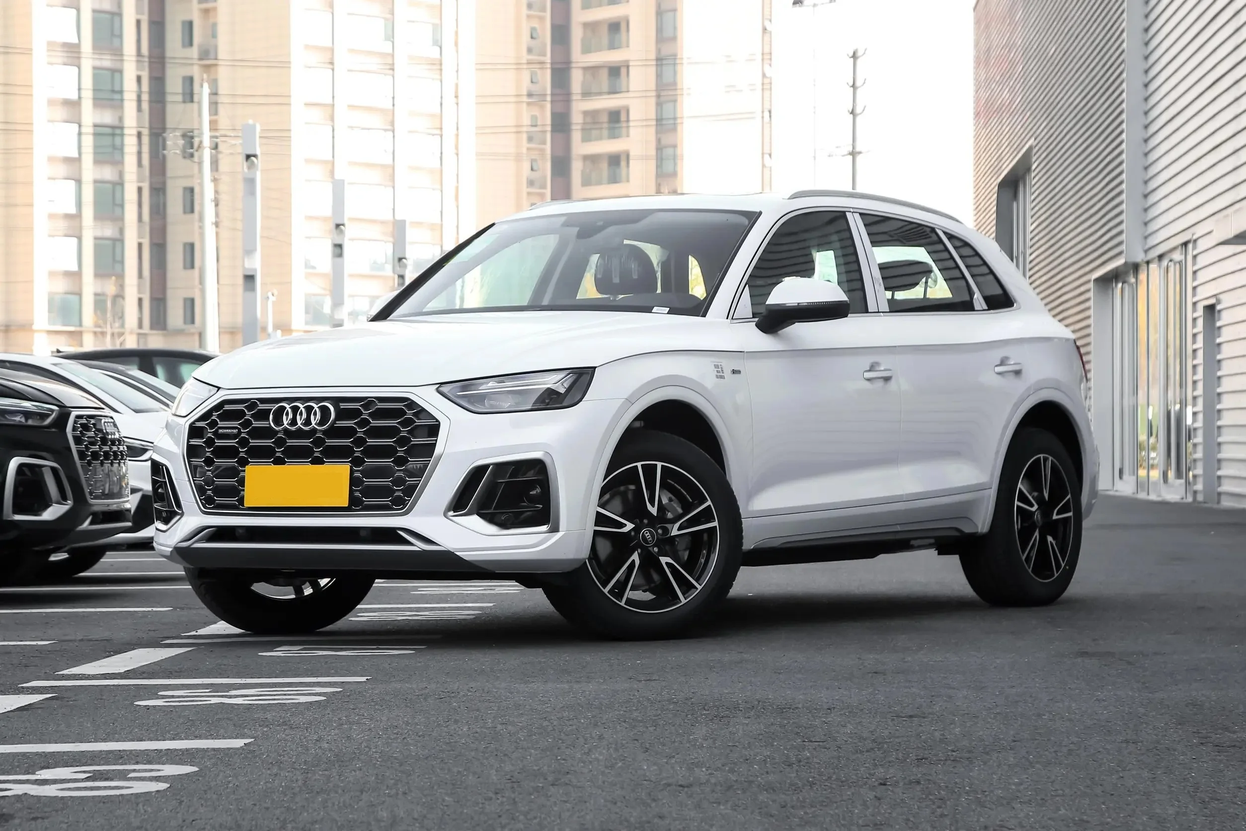 Factory Price 2024 New Car Audis Q5L 40TFSI Fashion and Dynamic Edition Gasoline Cars 0km Used for Sale