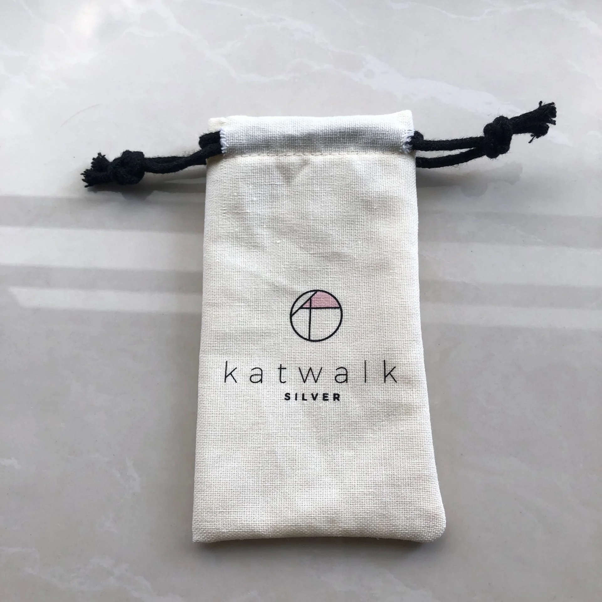 Маленькая хлопковая упаковочная сумка на шнурке