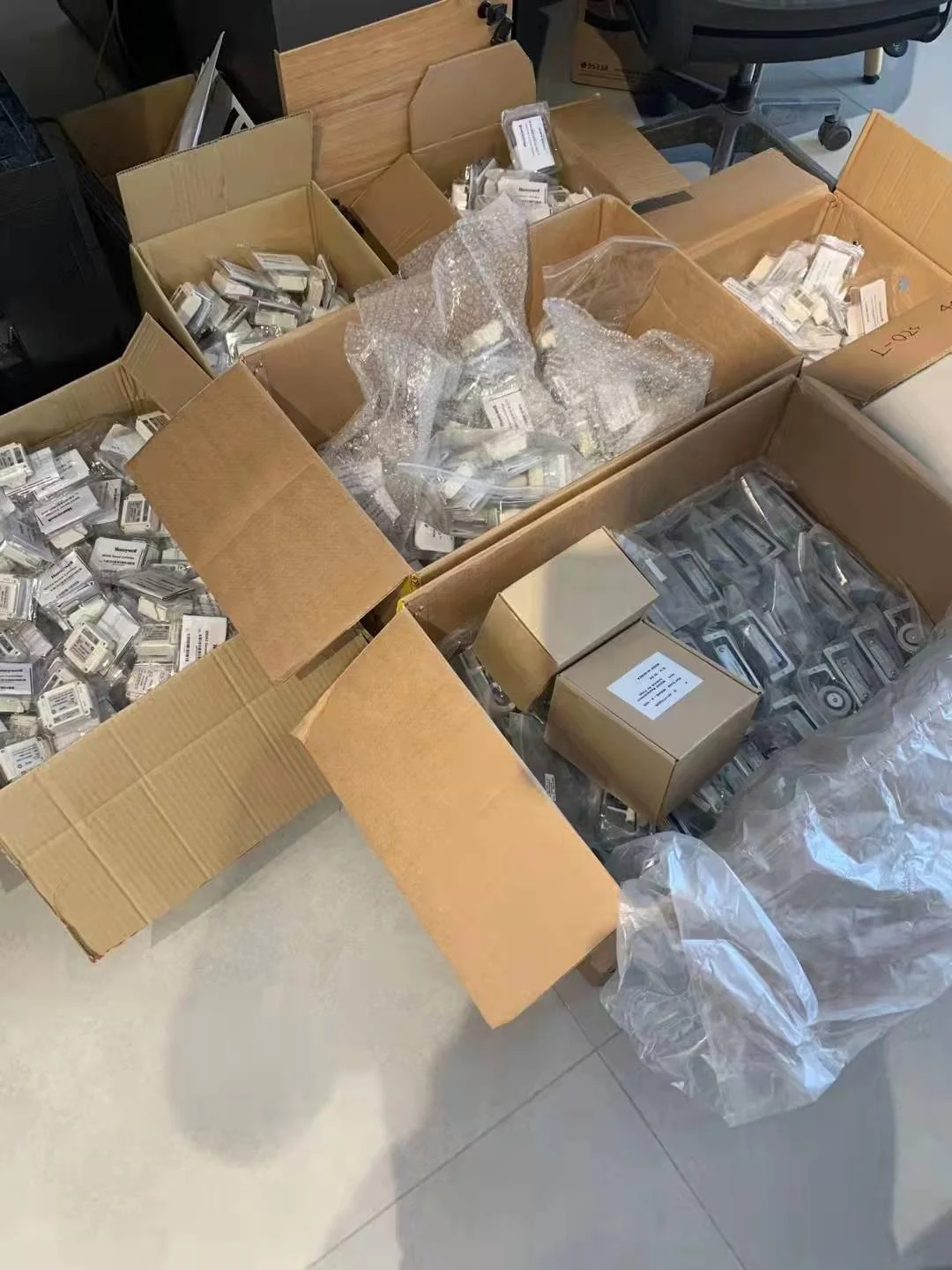 Whitman controls P119G Zinc Diecast Body Pressure Switch Miniature P/V Switch P119G-10H-C12L