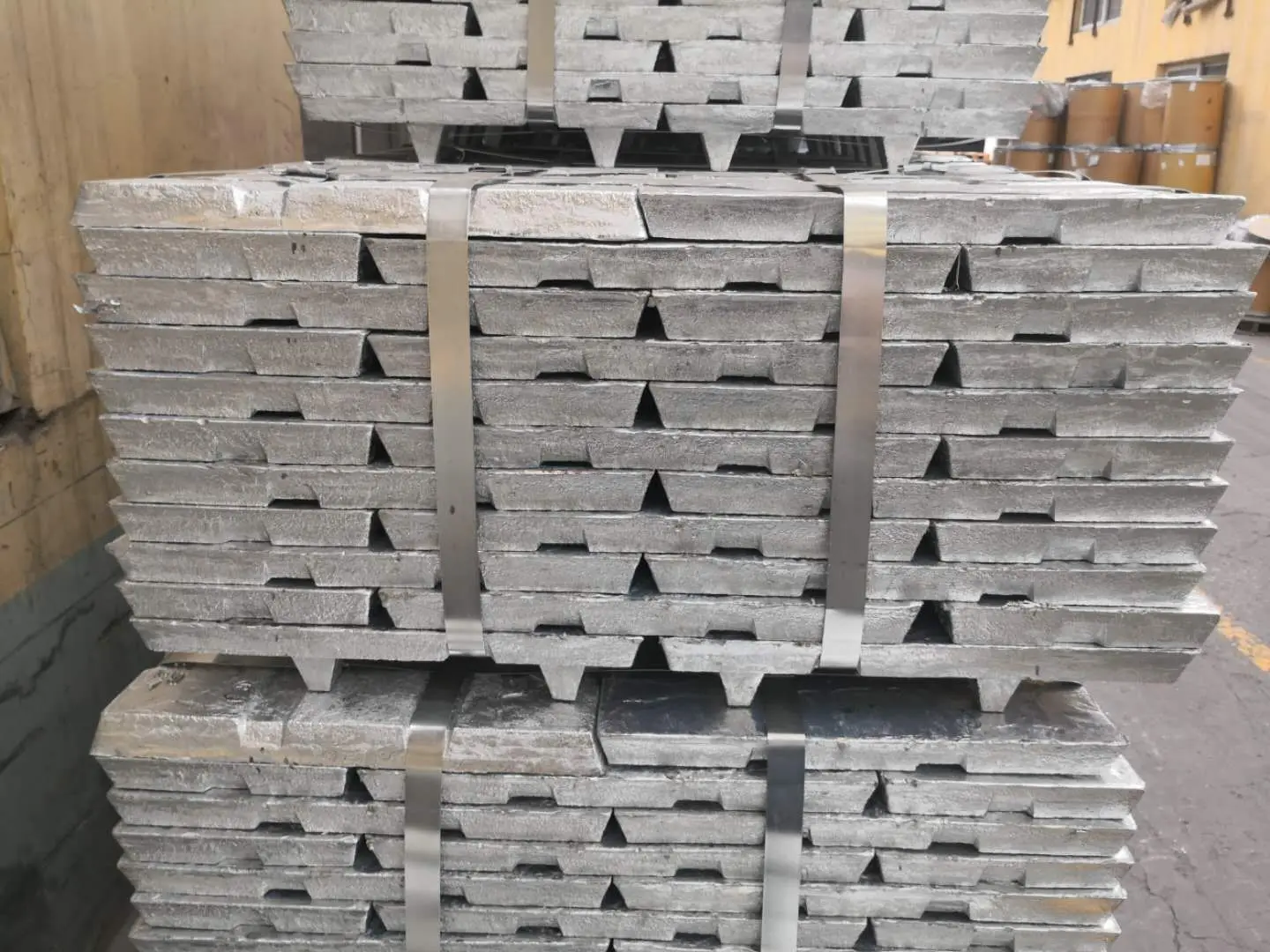 Factory Supply Material Zinc Ingot 99.995%/Zinc Ingot99.99% for sale