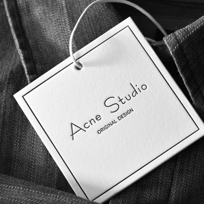 Wholesale 700g Stamping Brand Dress Custom Logo Tag for Clothing