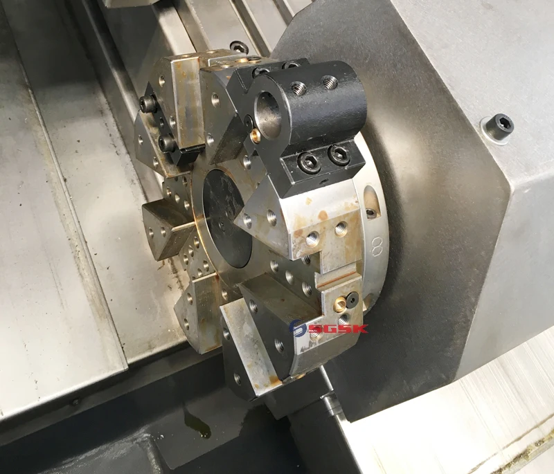 Токарный станок с ЧПУ fanuc CK46D-8 токарный