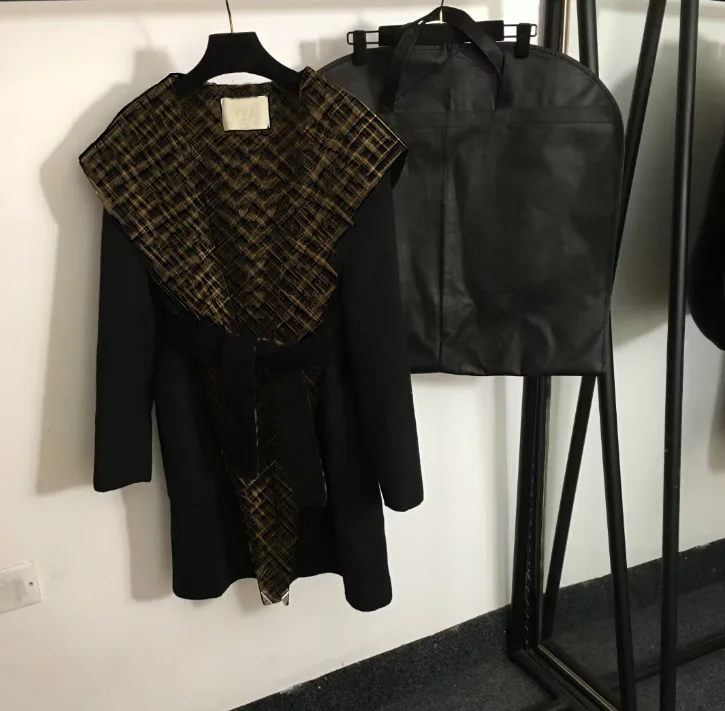 2024 New Arrival Trendy Winter Ladies Designer Print Cashmere Long Coat Luxury Brand Women Elegant Hooded Wool Coats With Belt