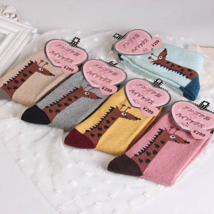 Wholesale Fashion Wool Blended Crew Socks Winter Heatech Socks Highquality Unisex Trending Thick Thermal Warm Snow Socks Casual