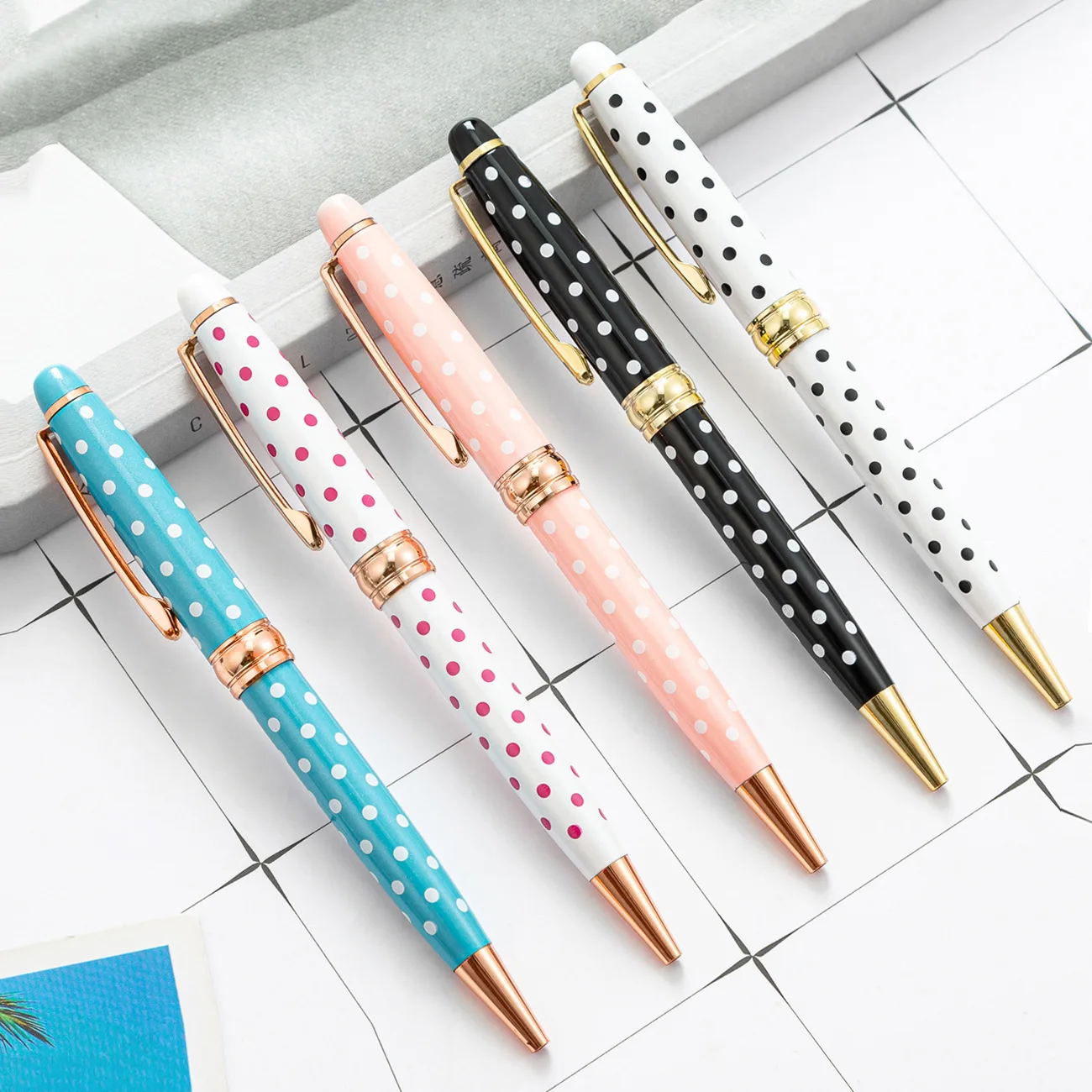 
Promotional Cheap Custom Roller Plastic Metal Black Ball pen 