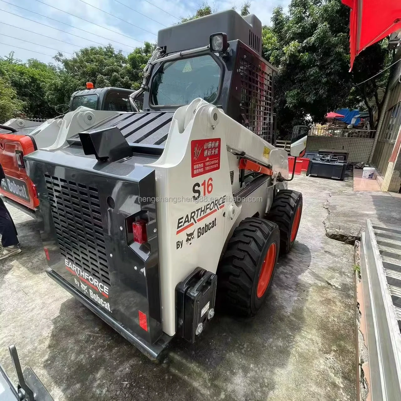 Заводская цена новый или подержанный погрузчик Bobcat S16 колесный