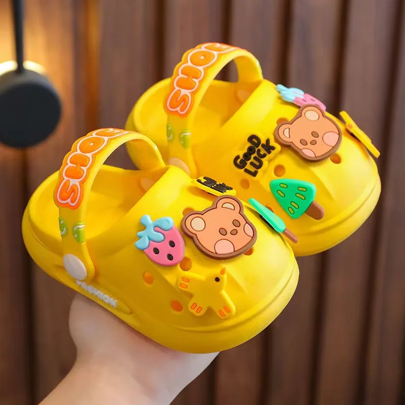Factory Direct Sell Summer Baby Boys PVC Non Slip With Cute Cartoon Charms Walking Sandal Kids Comfortable Clogs