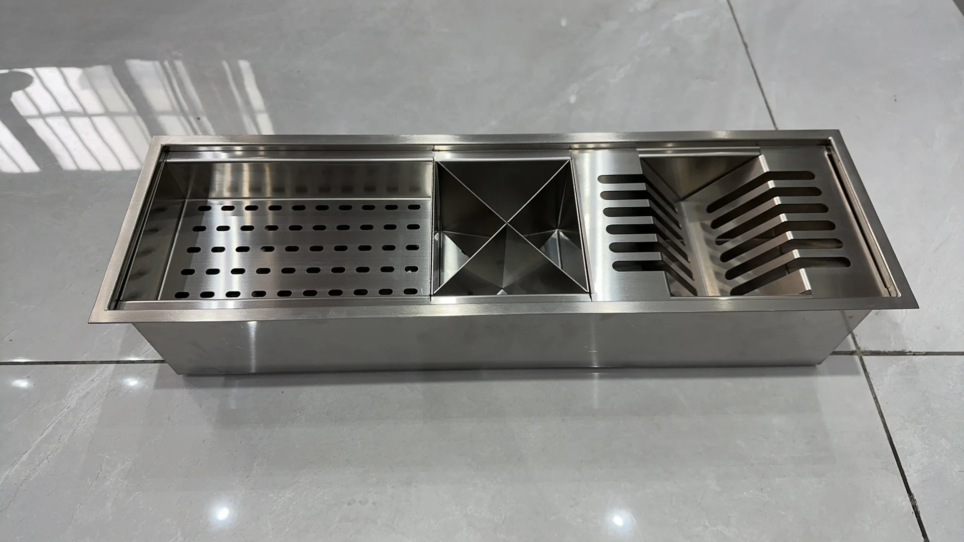 Factory Direct Sale Freestanding Kitchen Sink Stainless Steel Handmade Vegetable Washing Sink