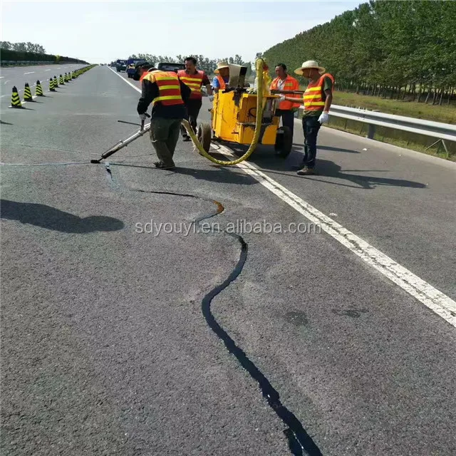 Electric road crack sealing equipment