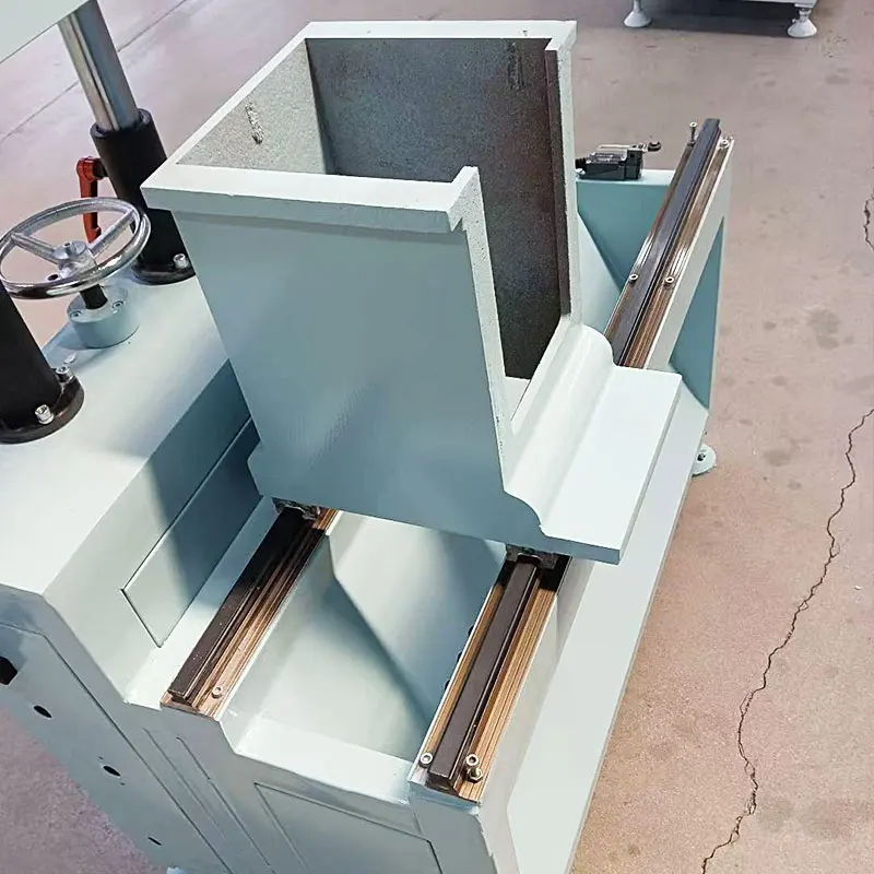 CNC drilling and milling machine for aluminum profiles