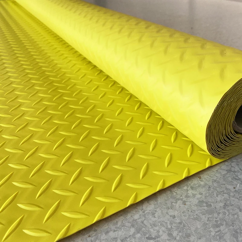 PVC flooring mat coin pattern vinyl flooring mat roll Use at construction sites