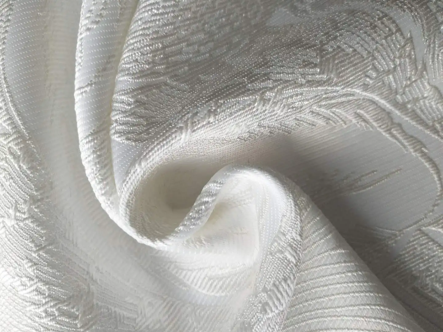 FACTORY SALES NEW DESIGN BROCADE JACQUARD 100%P FABRIC FOR AUTUMN