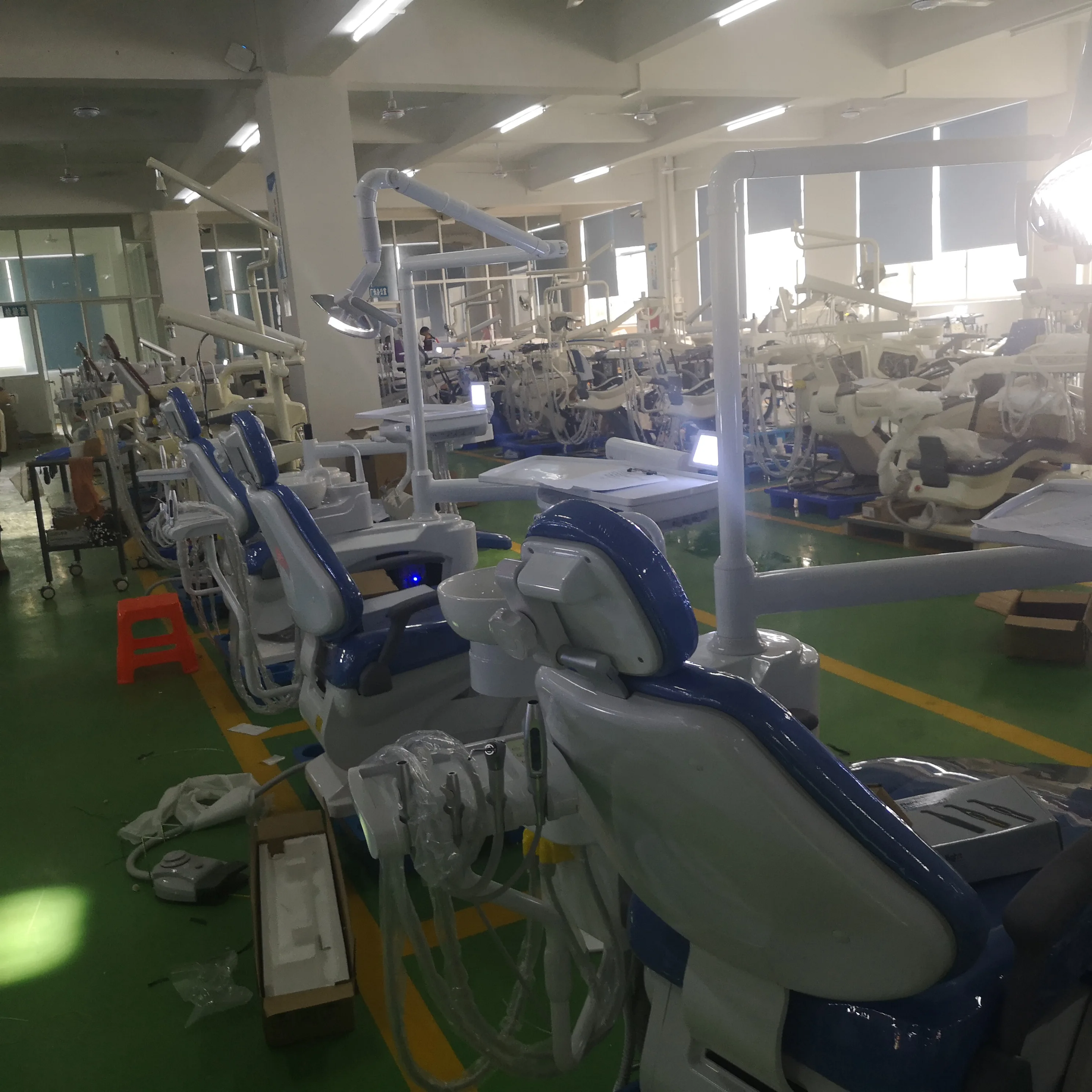 medical dental chair FN-DU1 China factory New design leather unique luxury multifunctioinal dental chair