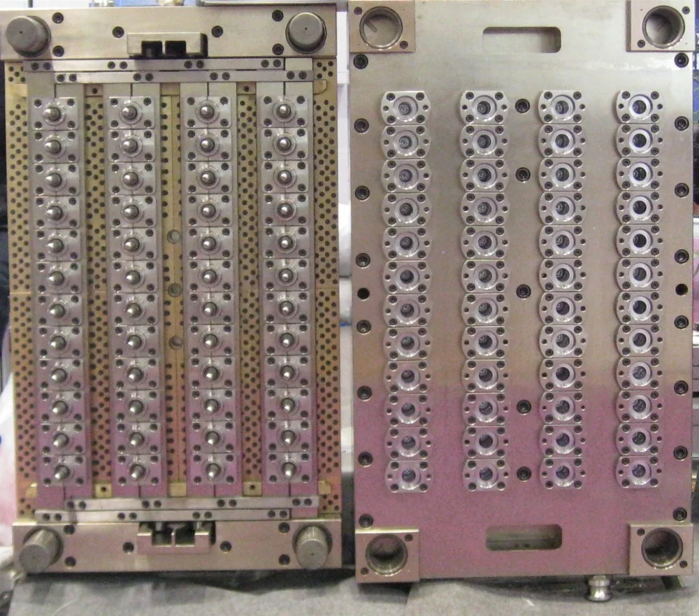 High quality PET preform mould with valve system and self lock