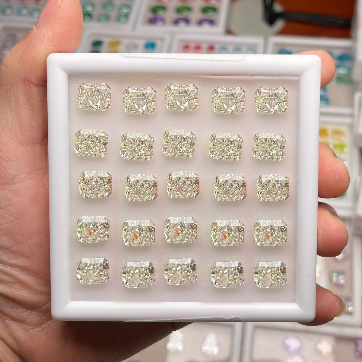 Квадратный камень из кубического циркония 8 А