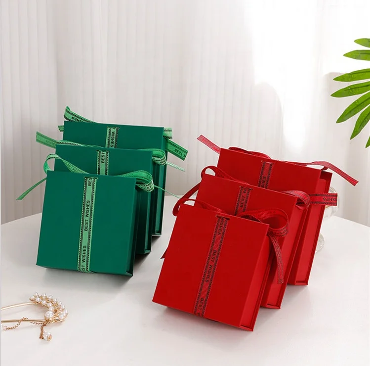 Luxury Stock Flip Open Ribbon Close Paper Cardboard Jewelry Packaging Custom Logo Printed Bracelet Jewelry Box