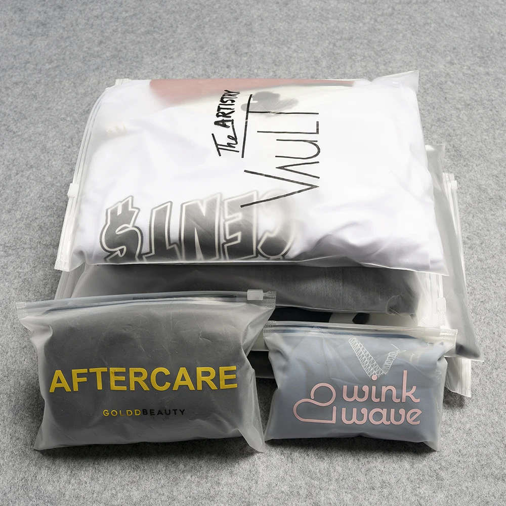 Wholesale Custom Logo Boutique Zipper Lock Bag Clothing Black Zipper Bag For Clothing Packaging