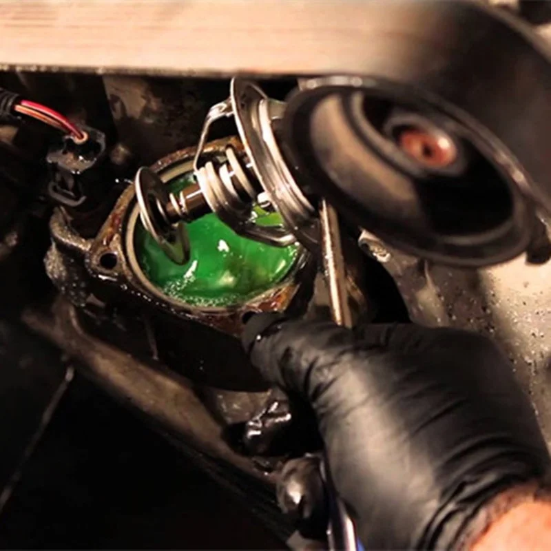 Engine Coolant Thermostat 83501426AC 52028186 52028186AB 52028186AC