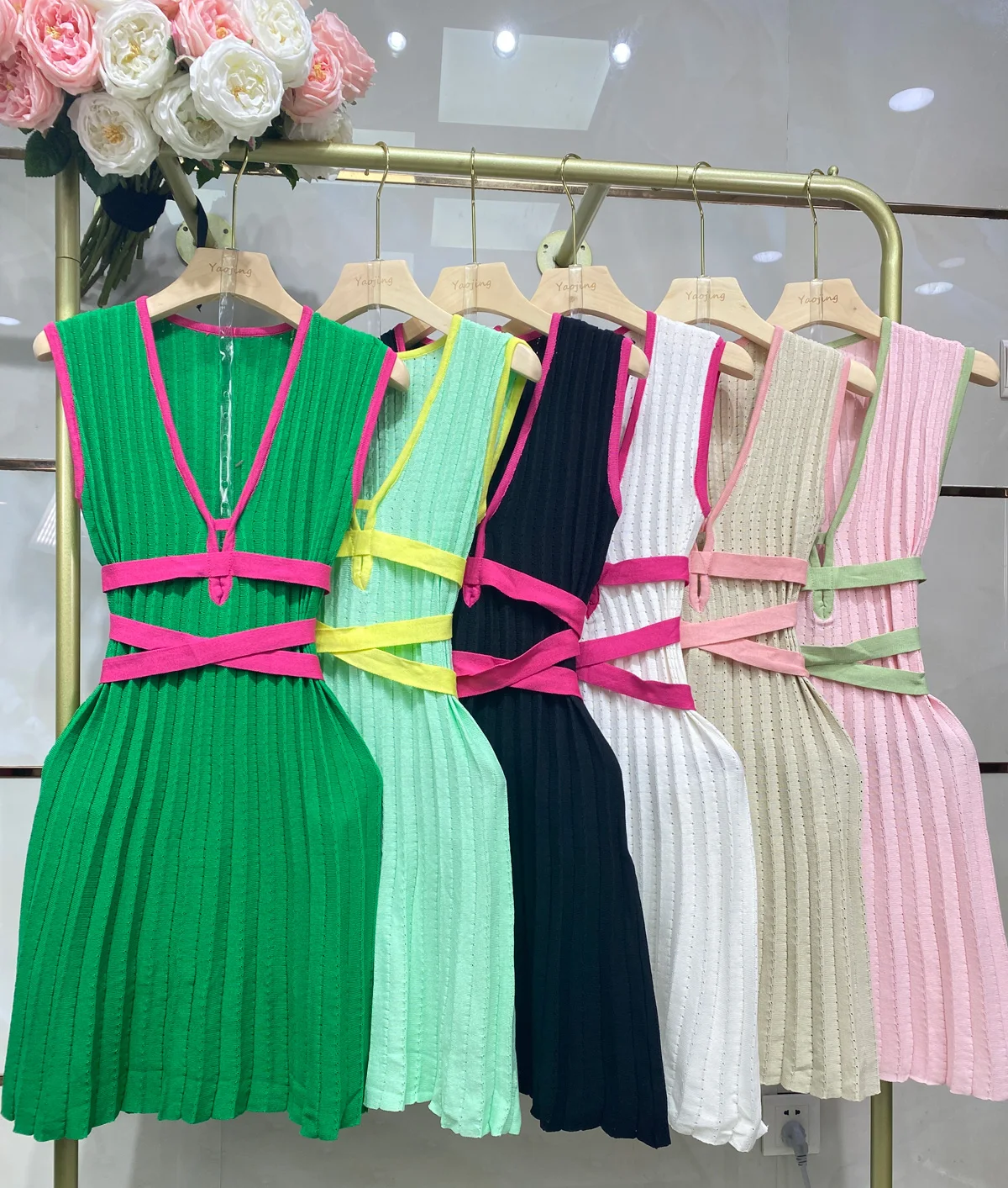 Summer Sexy High Waist Sleeveless Deep V-neck A-line Pleated Short Dress For Ladies With Belt Women Knitted Casual Vest Dresses Custom Logo Clothing