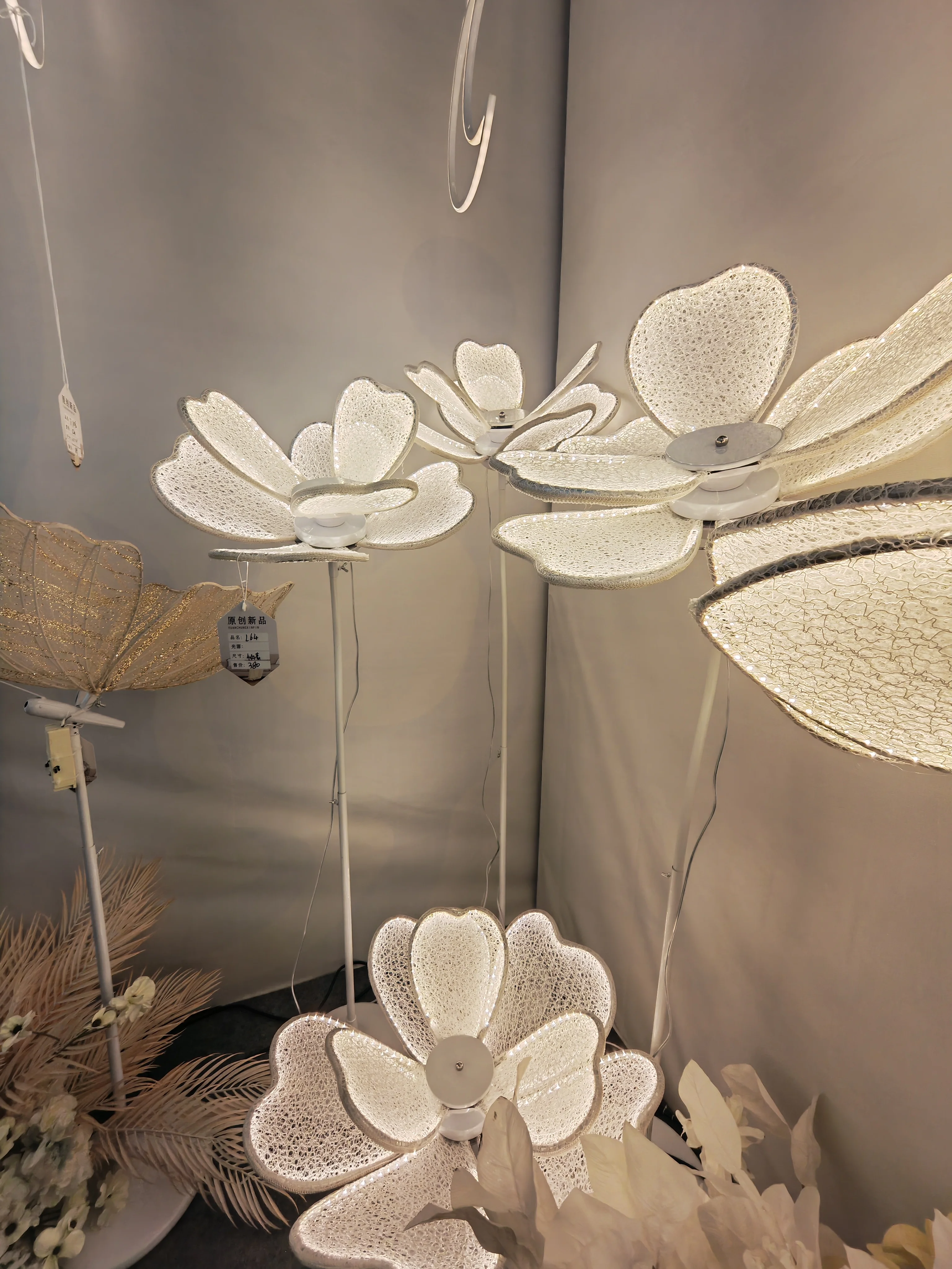 Key Gua Lar Hanging Flower Lamp TOP Led Party Light for Wedding Sta Decoration Metal Decor with AC Power Supply