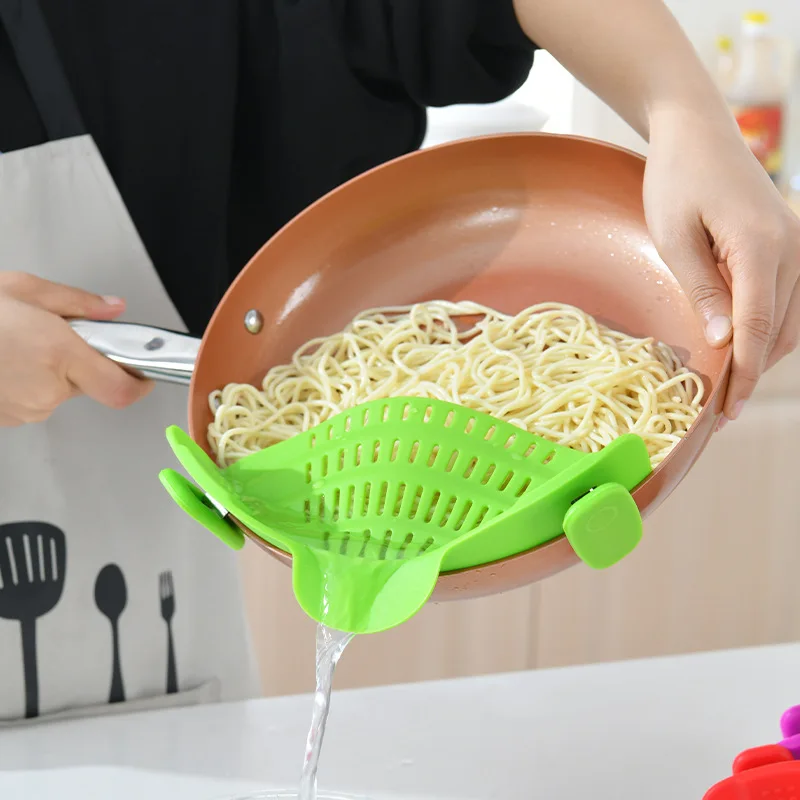 Hot Sale pots or bowle Snap N Silicone Strainer Water Drain Basket clip on strainer