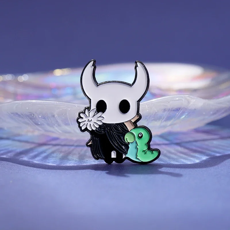 Anime Game Brooch Hollow Knight Role Enamel Pins Funny Cartoon Brooches Backpack Lapel Badge Jewelry Accessories Gifts Wholesale