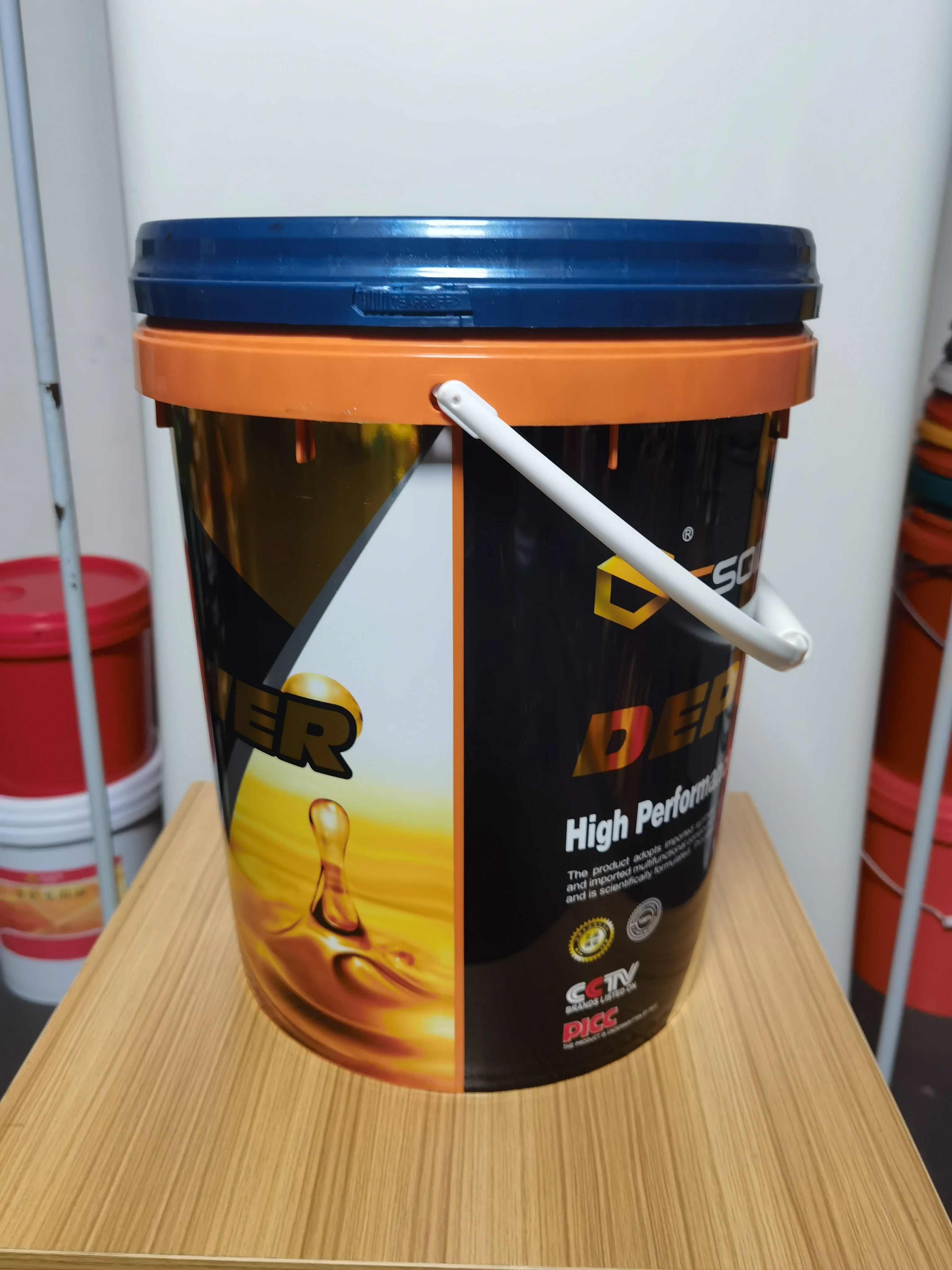 Factory Customizable  CH-4 High Temperature Hydraulic Oil with 18L Pack Anti-Wear Engine Core Component