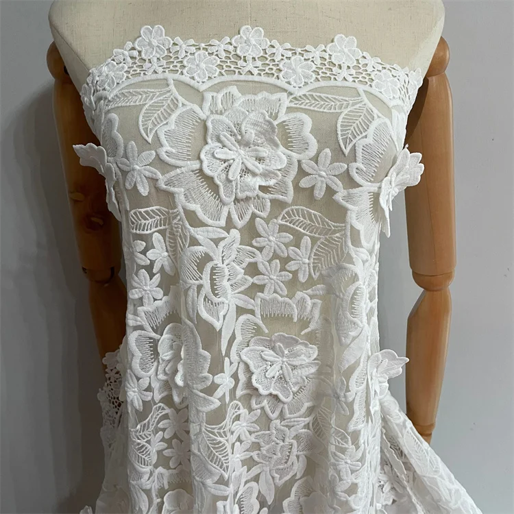 New Fashion Milk Yarn Guipure White Flower Embroidery Lace Fabrics for Women Dresses