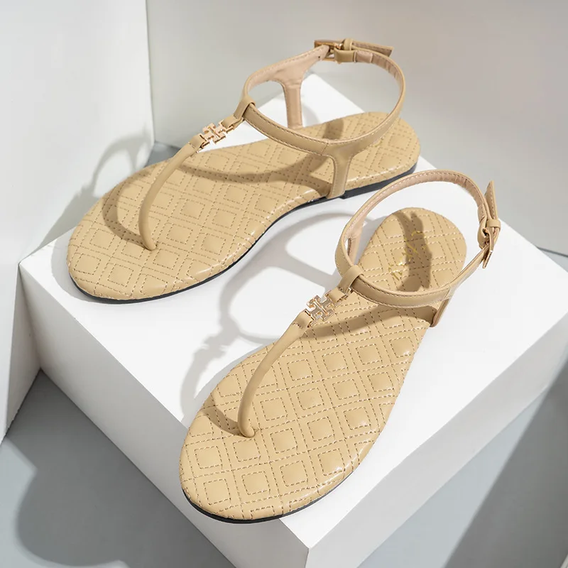 2024 High Quality New Arrivals Diamond Leather Clip Toe Women Flat Casual Beach Sandals