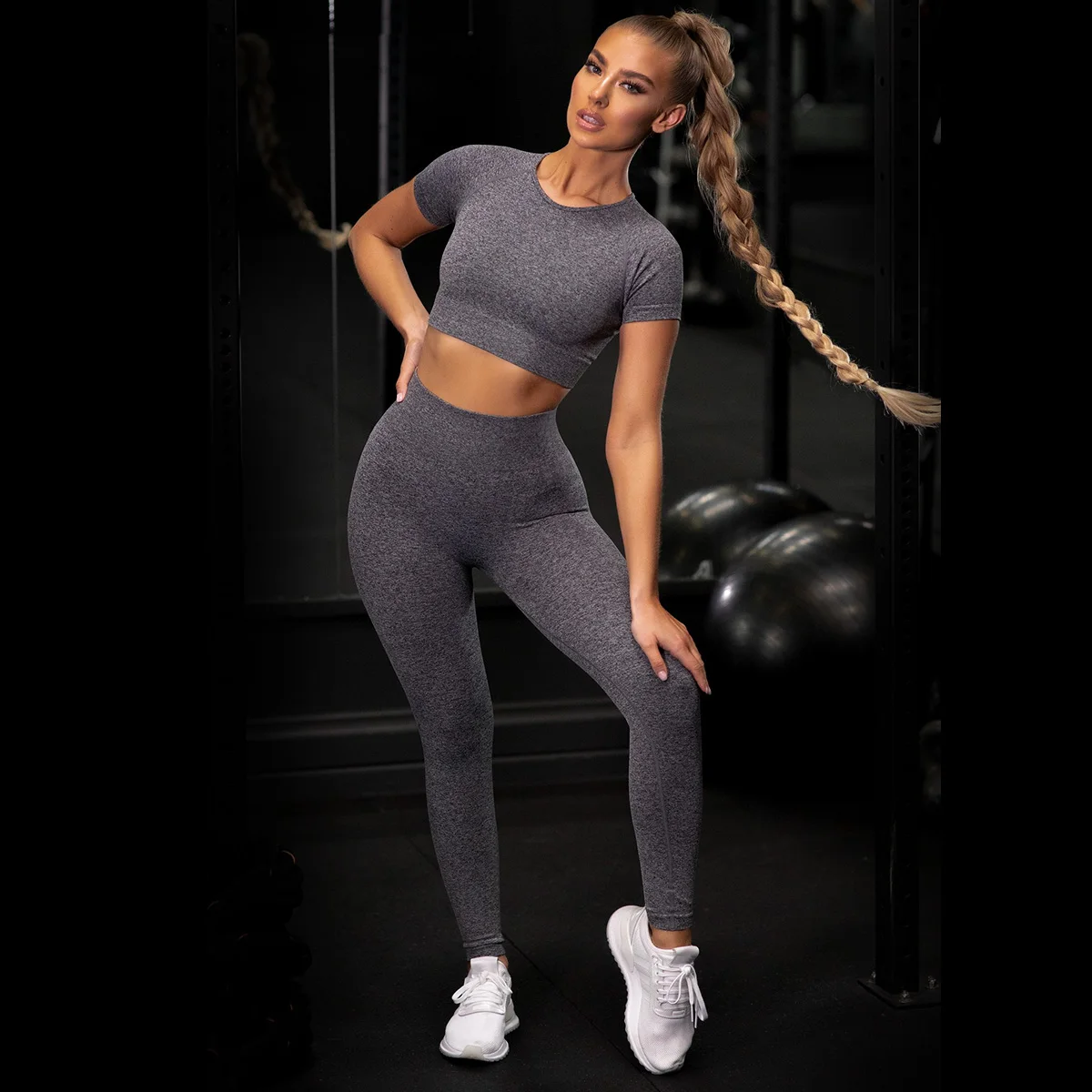 Custom Short Sleeve Sports set Seamless Sports women Compression Gym Wear Men Gym Tights Gym Fitness Wear
