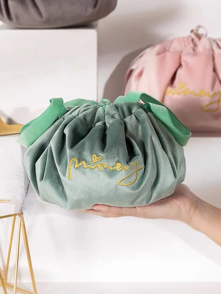 2022 Luxury Fashionable High Quality Custom Logo Pink Velvet Makeup Cosmetic Bag for Travel