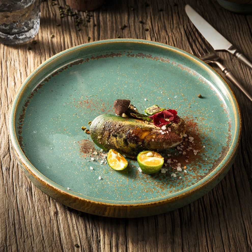 High Quality Speckle Ceramic Dinner Set Ideal For Use Restaurant Hotel Country Club Porcelain Cheap Bulk Dinner Rustic Plates