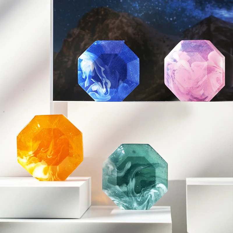 Hot Selling 12 Colors Optional Handmade Soap Deep Cleaning Colorful Constellation Soap