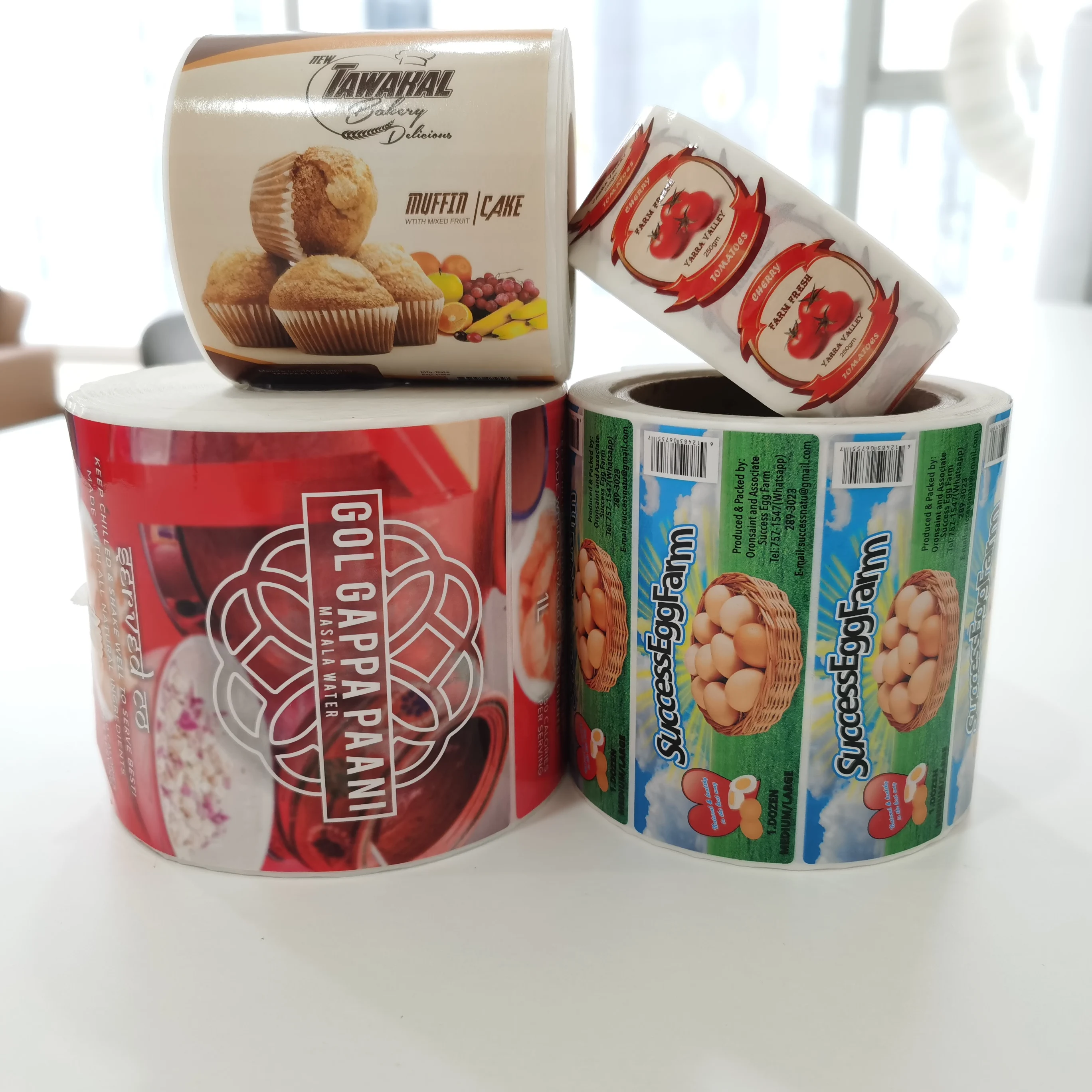 Custom Waterproof Self Adhesive Roll Packaging Chicken Duck Egg Carton Box Labels Stickers