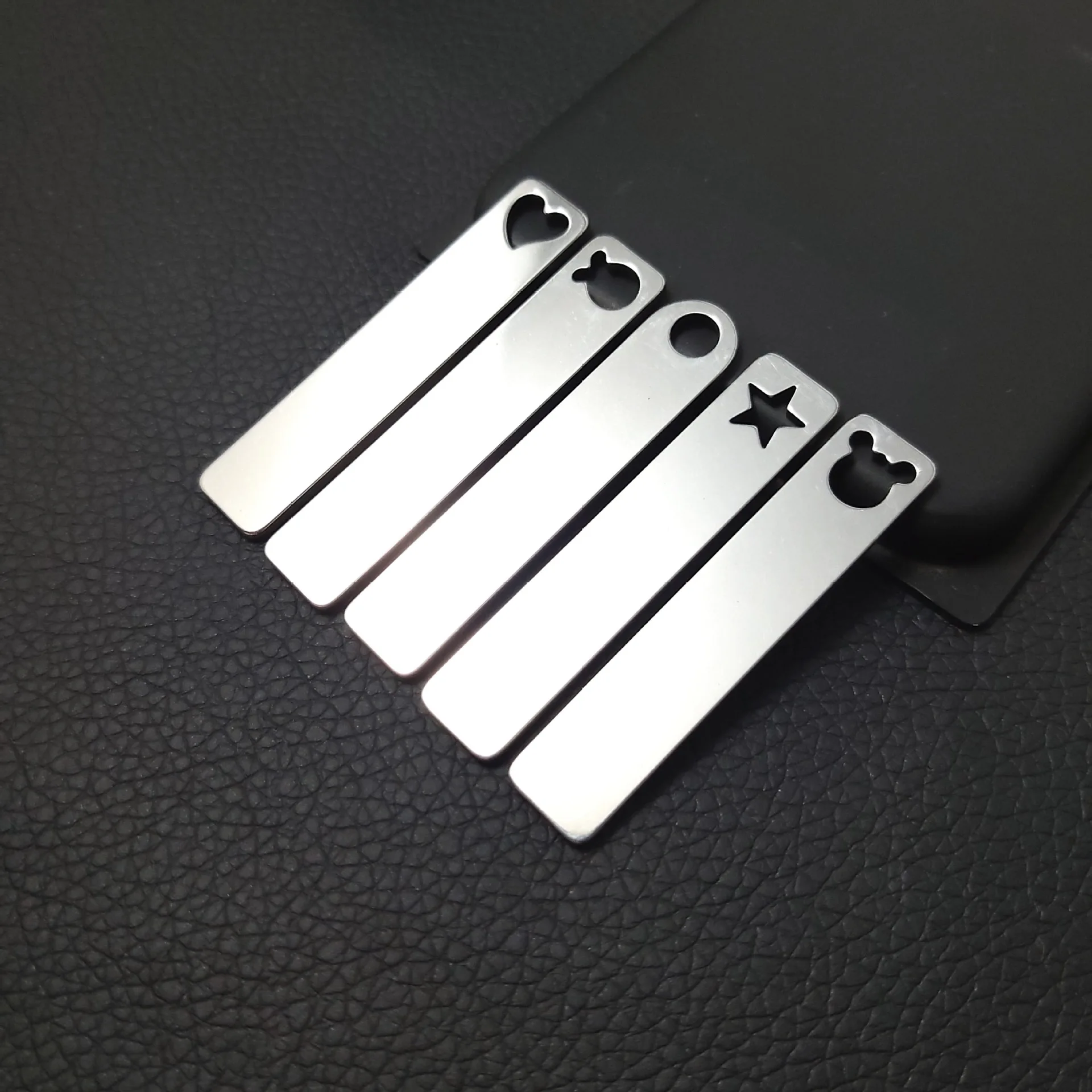 Anti-lost Keychain Brass Blank Keychain License Plate Keychain Number Plate Stainless Steel Metal Zinc Alloy Free Customized