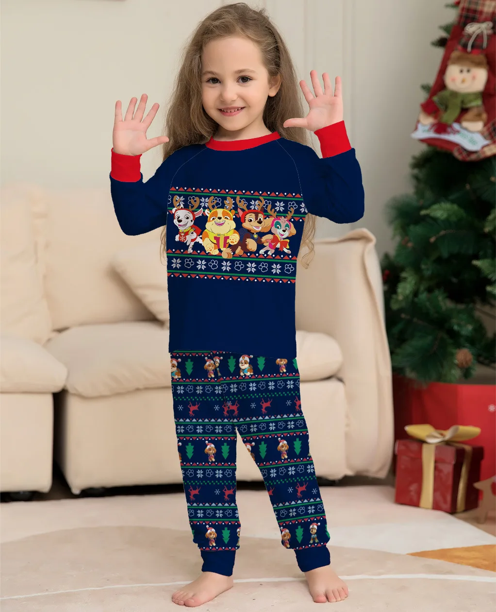 New round neck long sleeve cartoon print festive lovely family christmas pajama set wholesale christmas pajamas