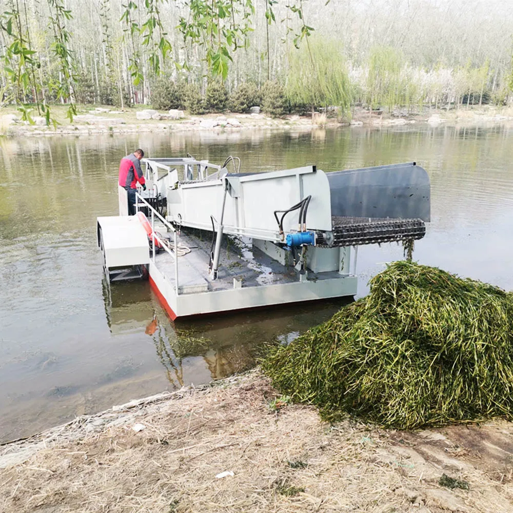 China New Multi-Functional Weed Cutting Boat/ Vessel for Dredger Job in The River