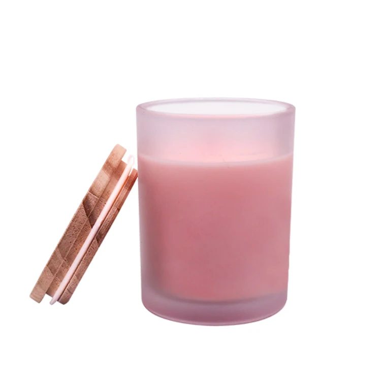 OEM Organic Strawberry Aroma Customizable DIY Black Candle With Bamboo Lids Unlabeled Hotel In Frosted Glass Jar Scented Candles