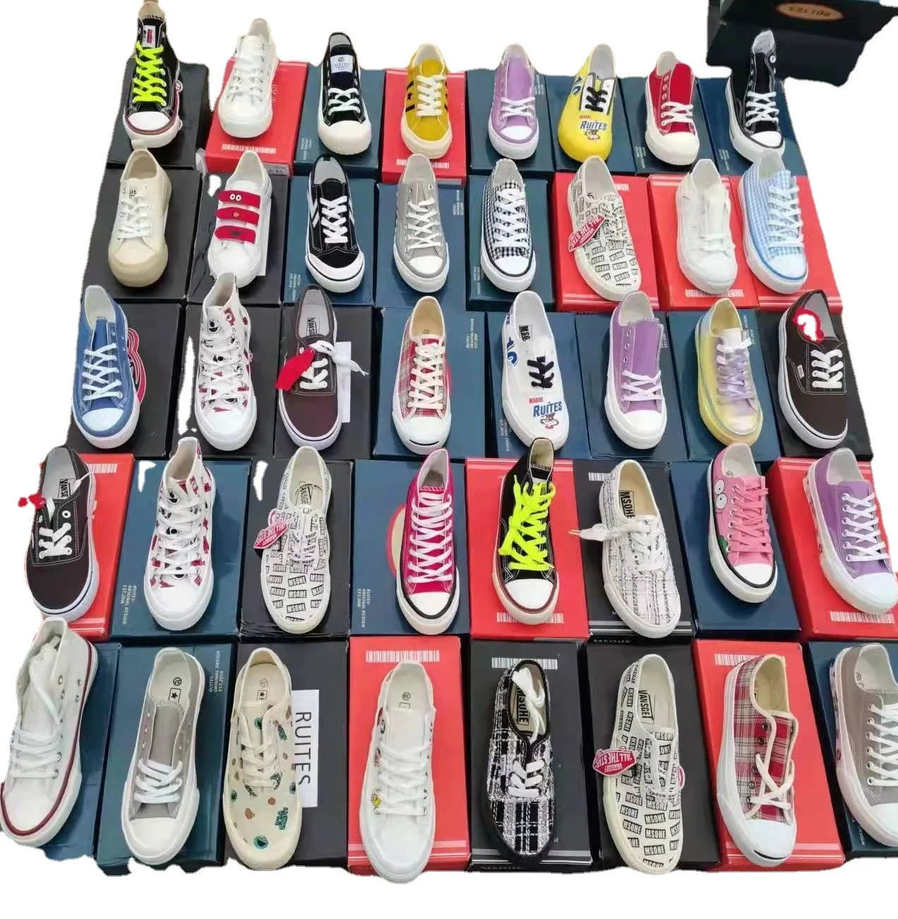 Factory Direct Lot Stock Sports Running Shoes Shoe Casual stocks clearance sneakers Unisex kids sneakeres cheap price